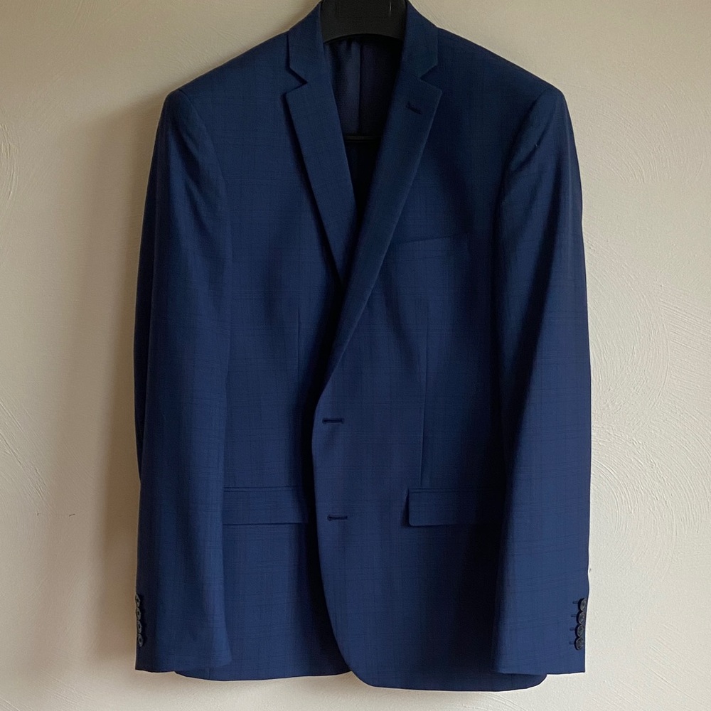 Men’s Bar III Deep Blue Sport Coat 40R